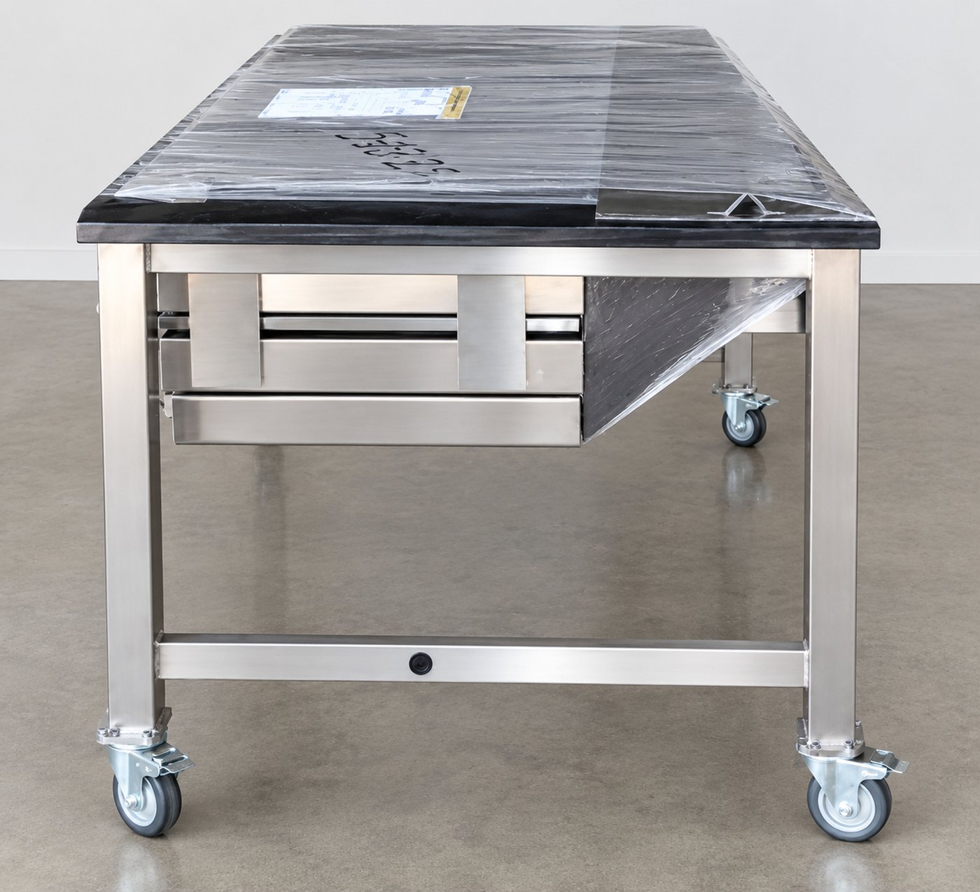 The stainless steel cleanroom workbench as supplied